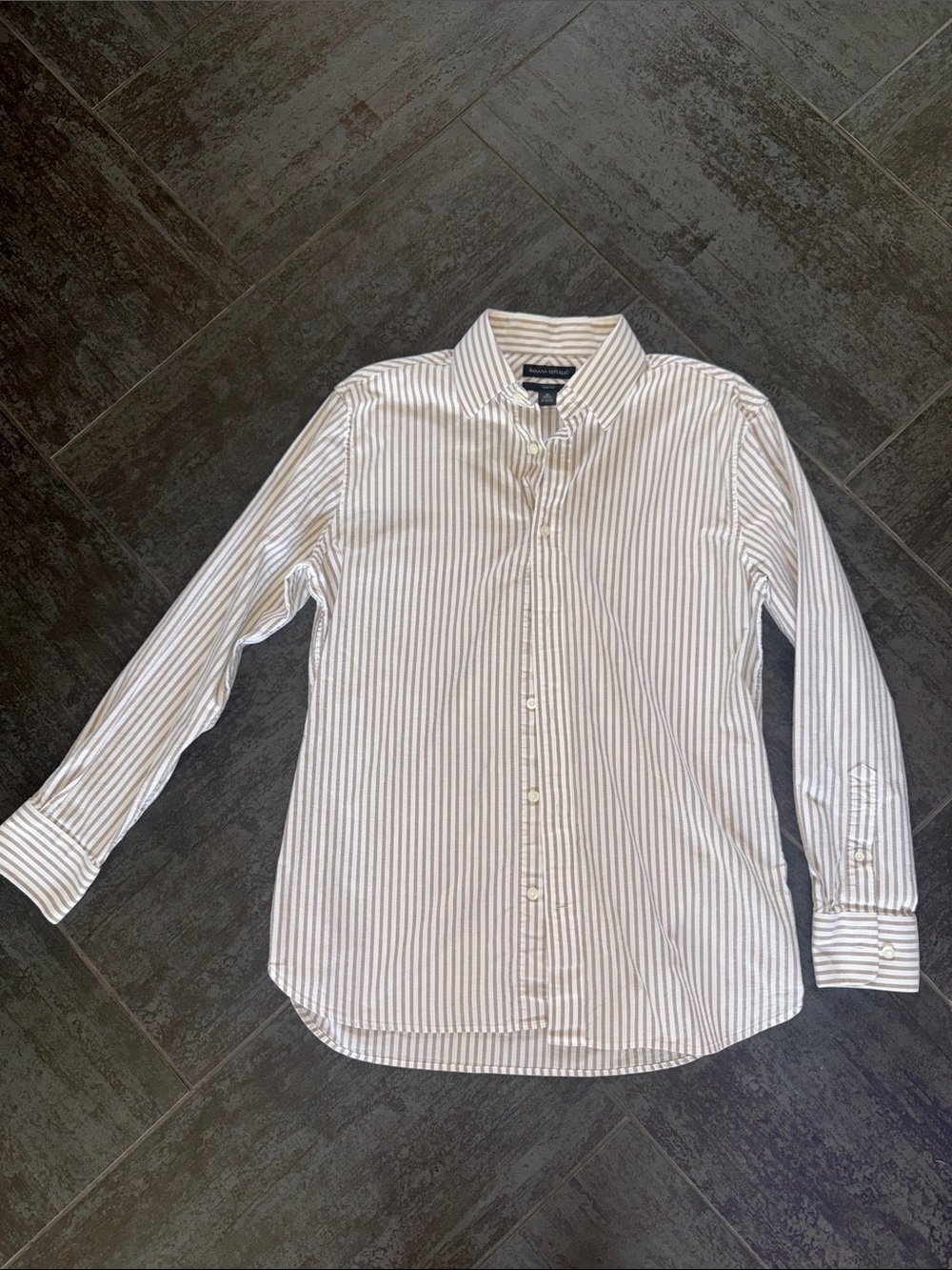 Men’s slim fit button up Cream & brown Striped Dress Shirt size medium
